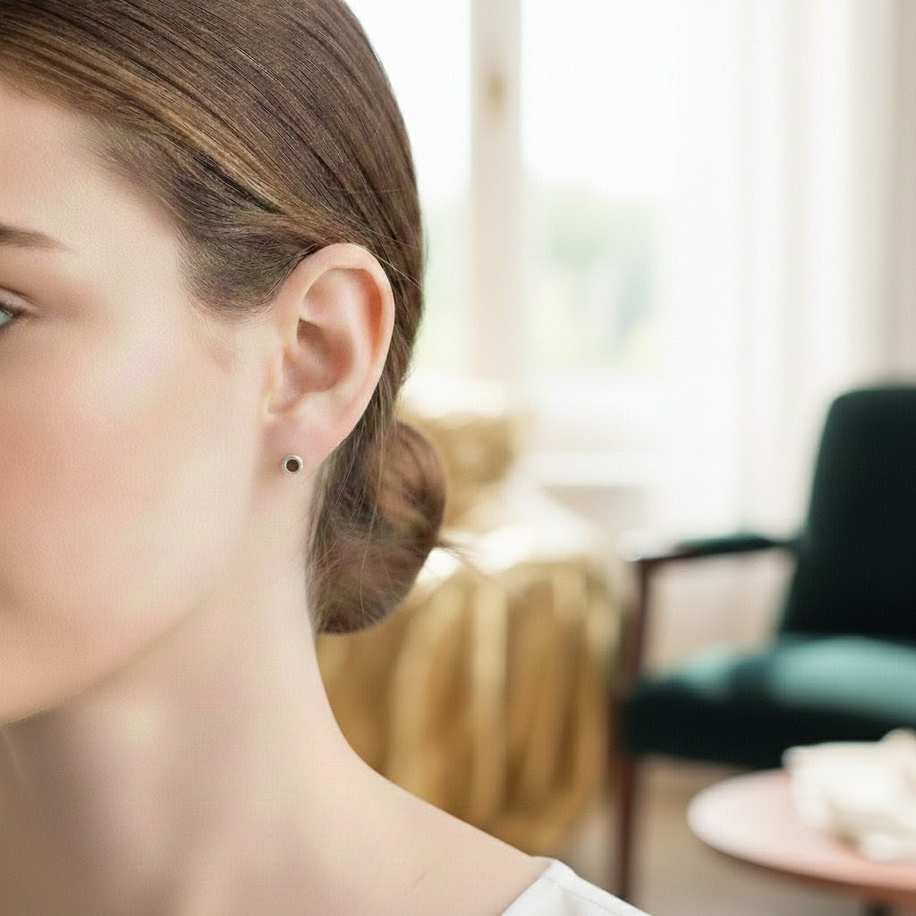 コアウッドラウンドピアス(ロジウムコーティング) 【4-0495】