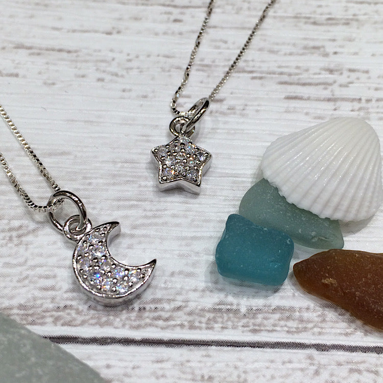 三日月キュービックジルコニアペンダント 【2-3795 】