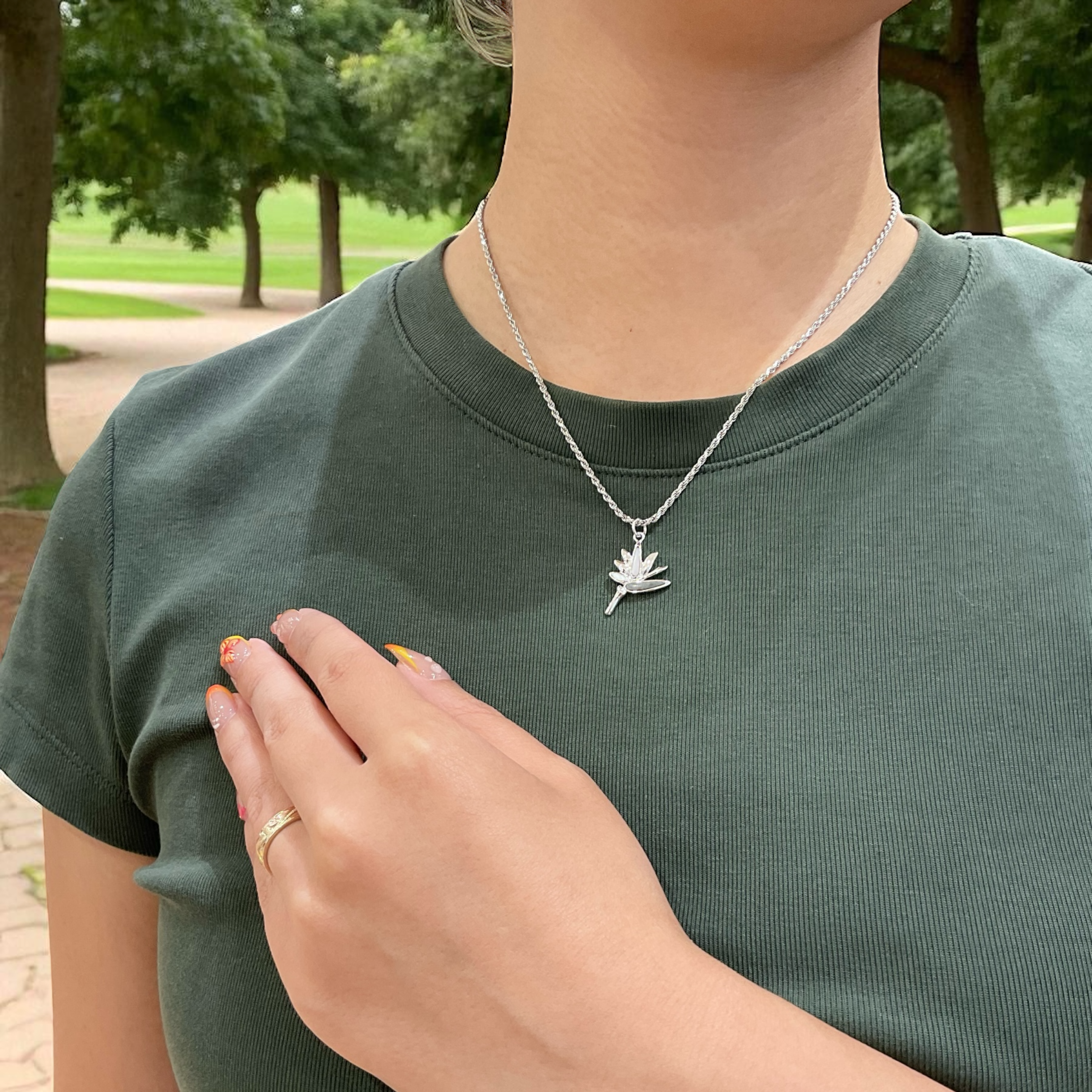 シェルバードオブパラダイスペンダント 【2-5355】