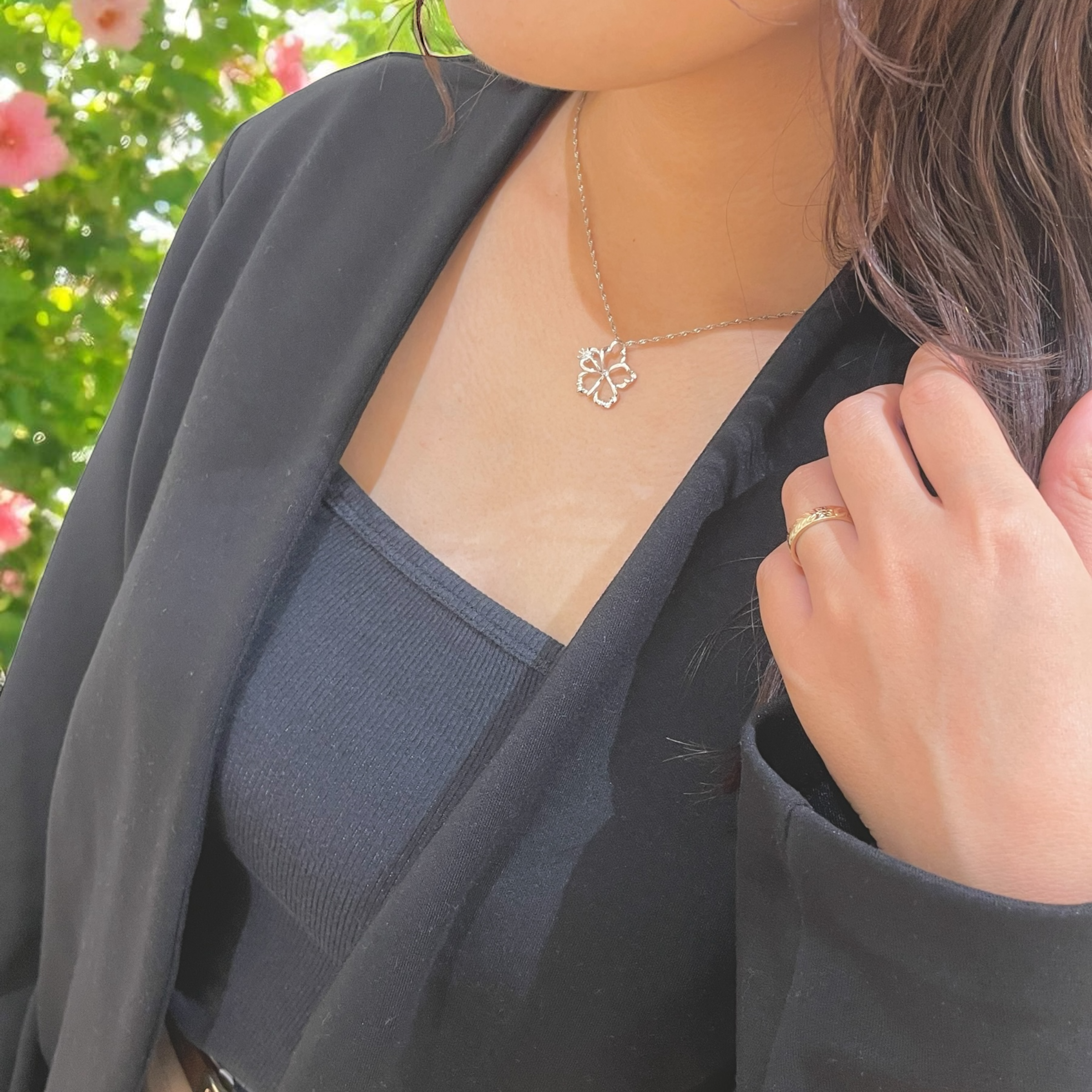 アウトラインハイビスカスペンダント 【2-7526】