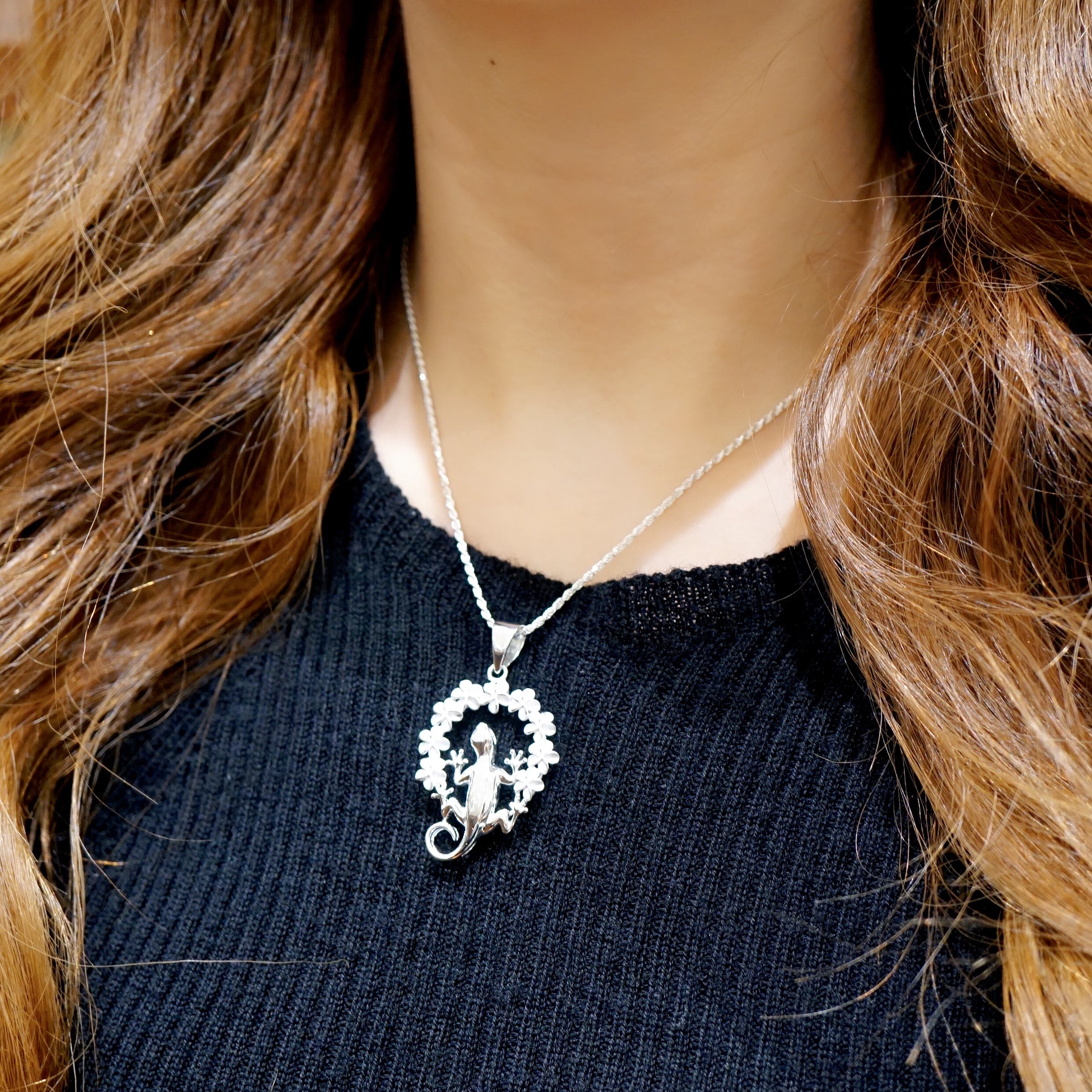 プルメリアサークルゲッコーペンダント 【2-3993】