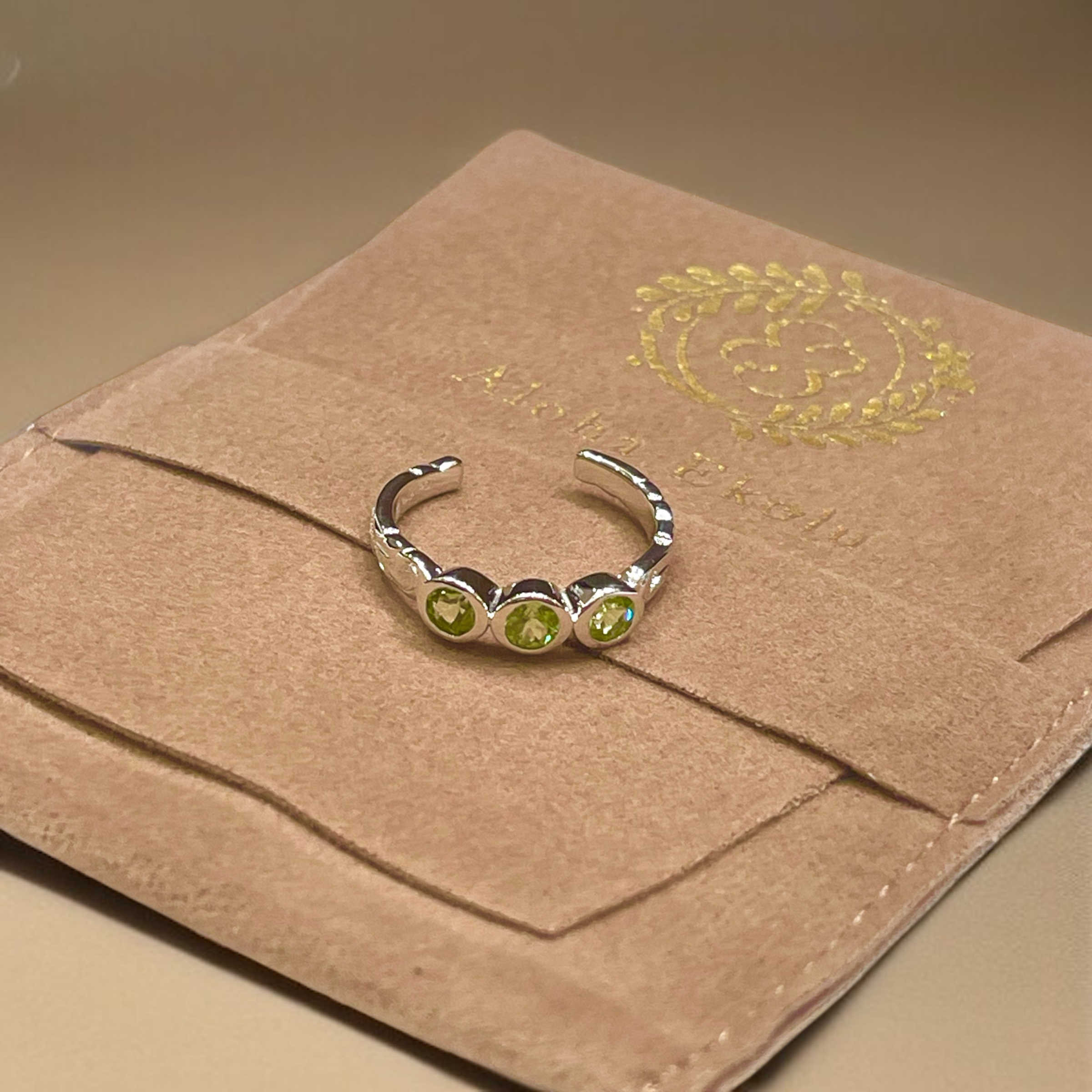 スクロールトリプルCZトゥリング 【3-6993】