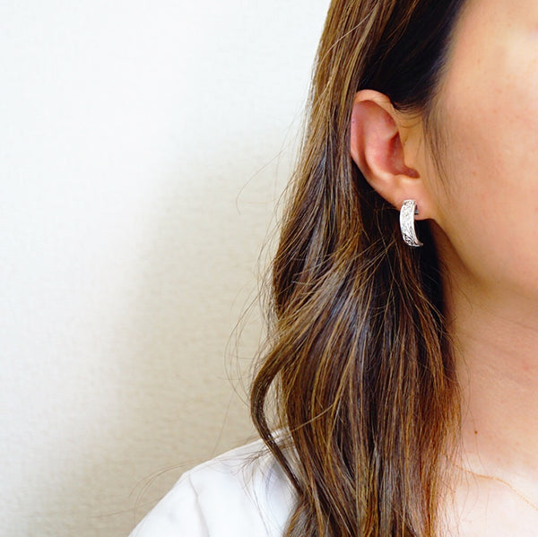 ハーフフープ プルメリア&ヘリテージピアス 【4-2956】