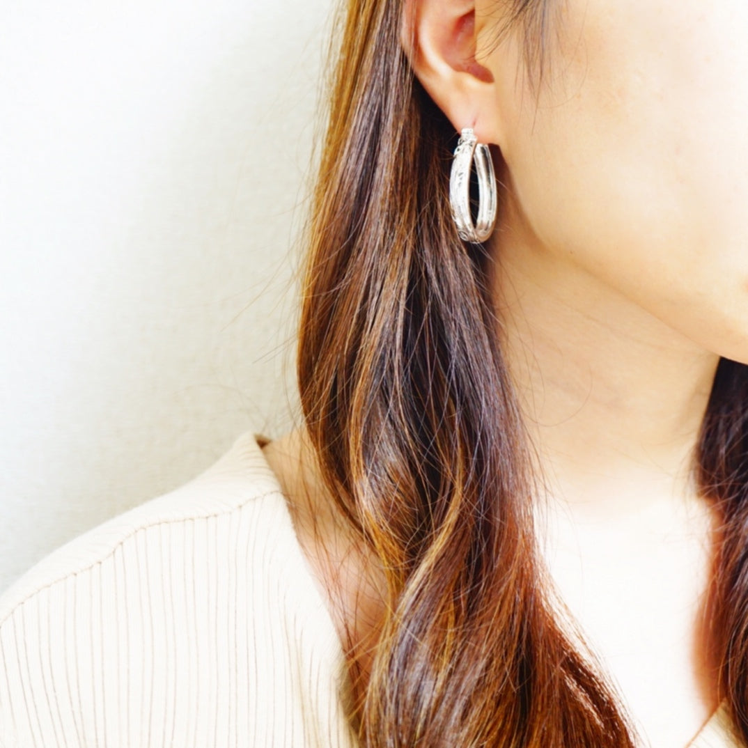 6mm幅 オーバルフープピアス 【4-2819】