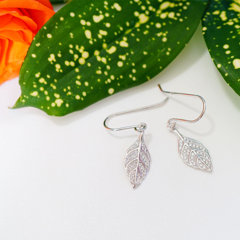 マイレリーフフックピアス 【4-3878】