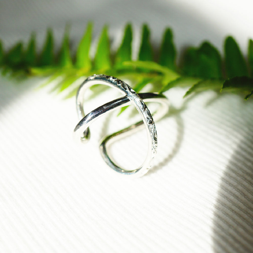 手彫りニュアンスイヤーカフ 【4-3984】