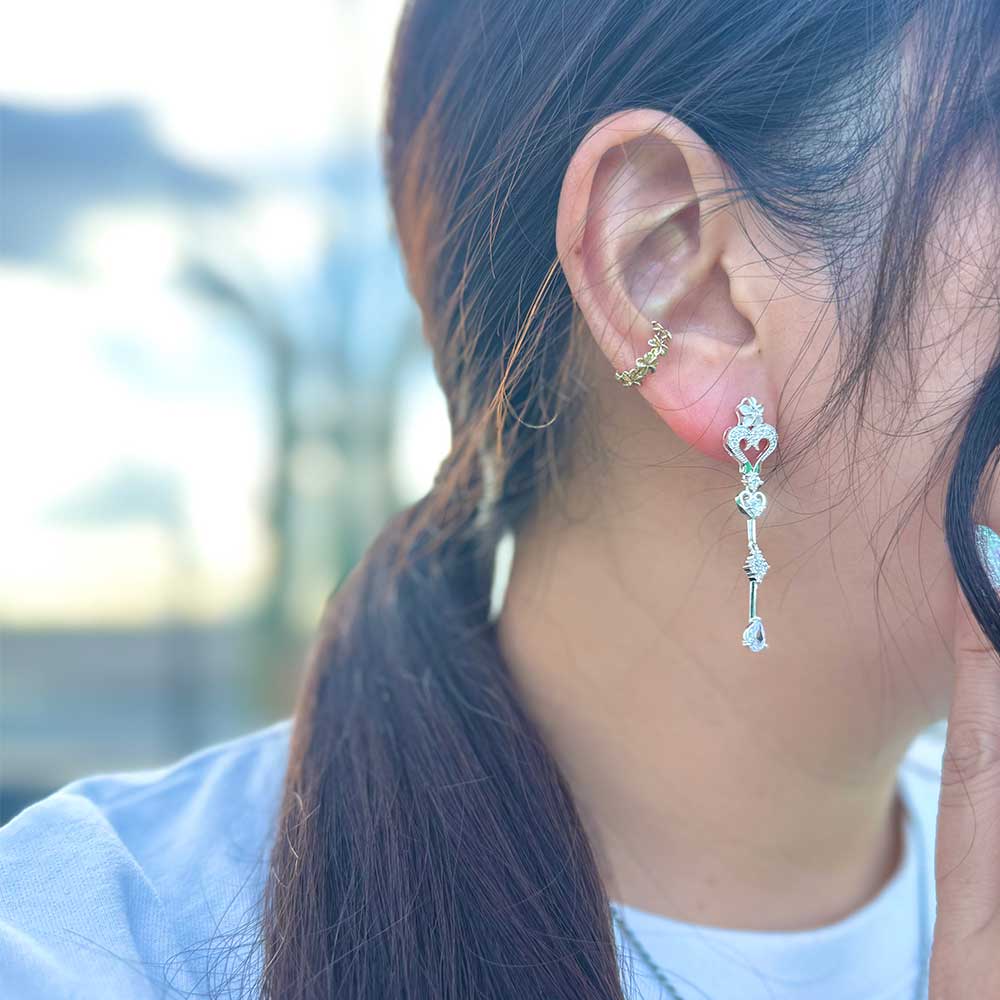 プルメリアハートCZロングピアス 【4-4349】