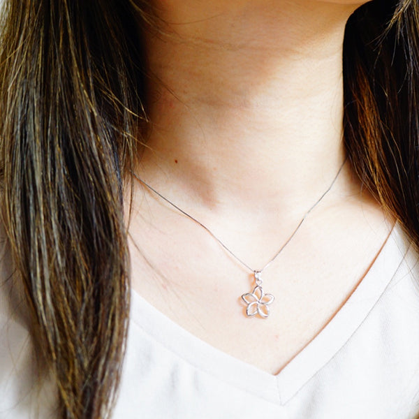 K14 透かしプルメリアペンダント 【7-2977】