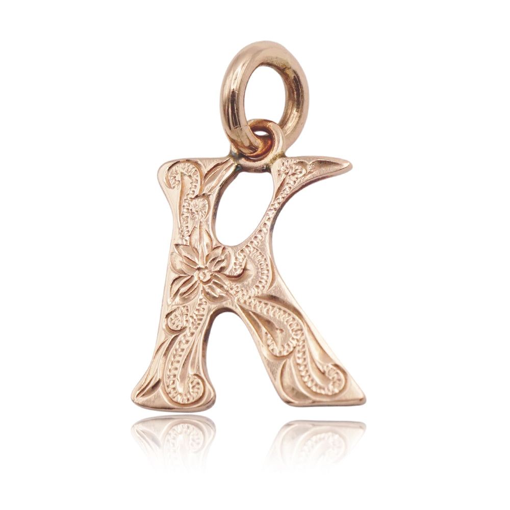 14K スクロールイニシャルペンダント 【7-4148】
