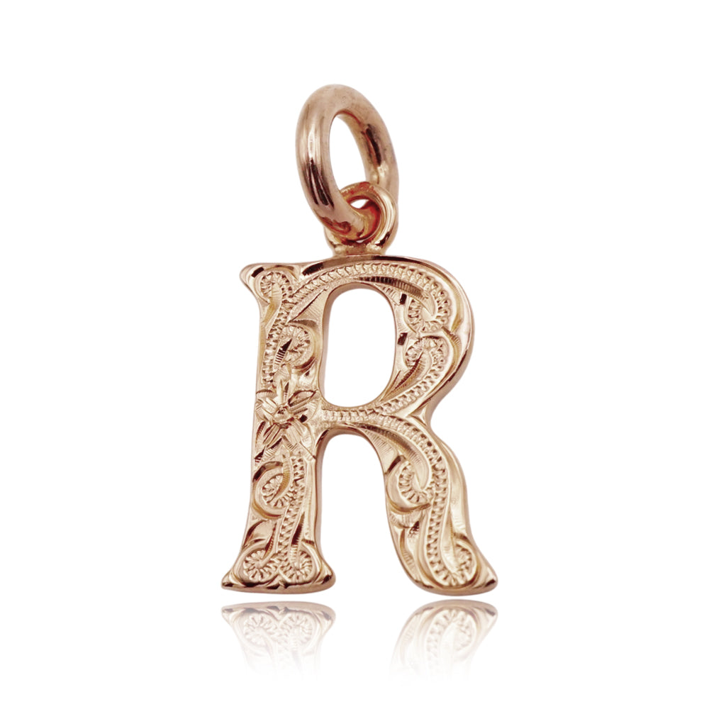 14K スクロールイニシャルペンダント 【7-4148】