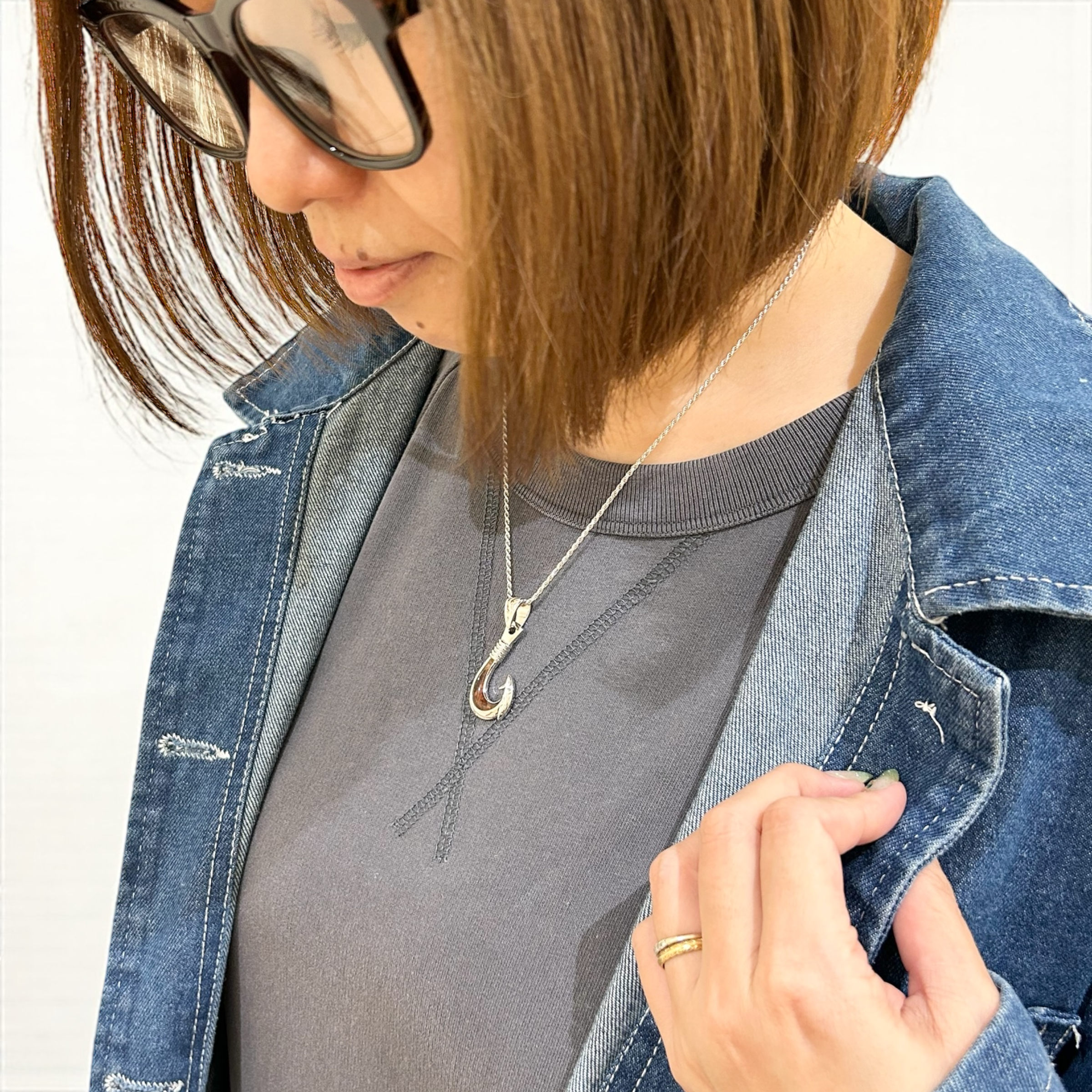 オパールフィッシュフックペンダント 【2-5874】