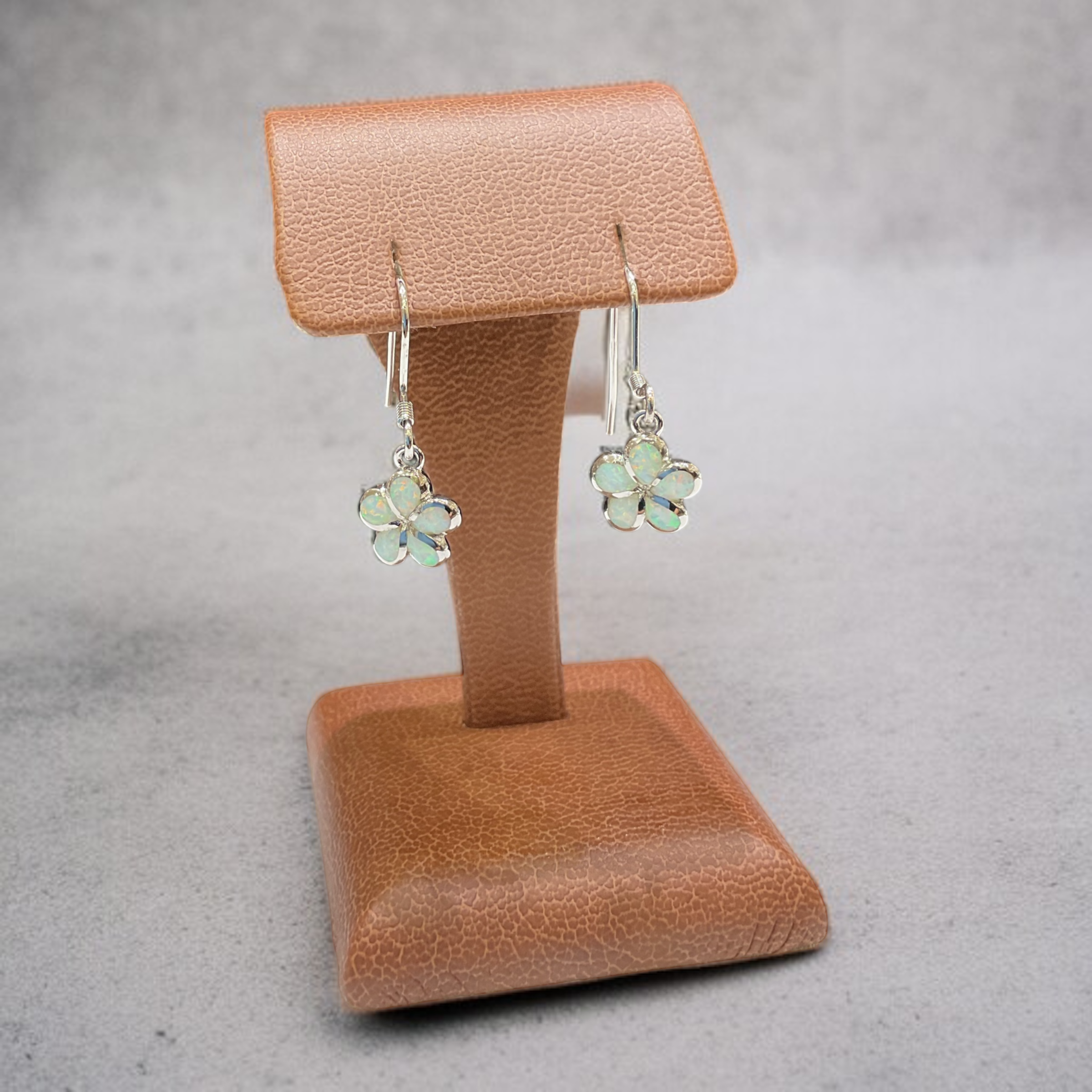 オパールプルメリアピアス 【4-1119】