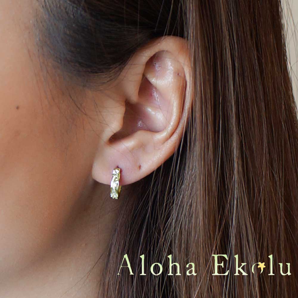 スクロール彫りフープピアス 【4-0402】