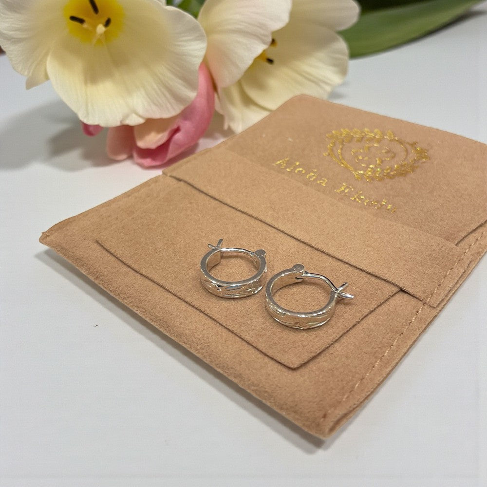 スクロール彫りフープピアス 【4-0402】