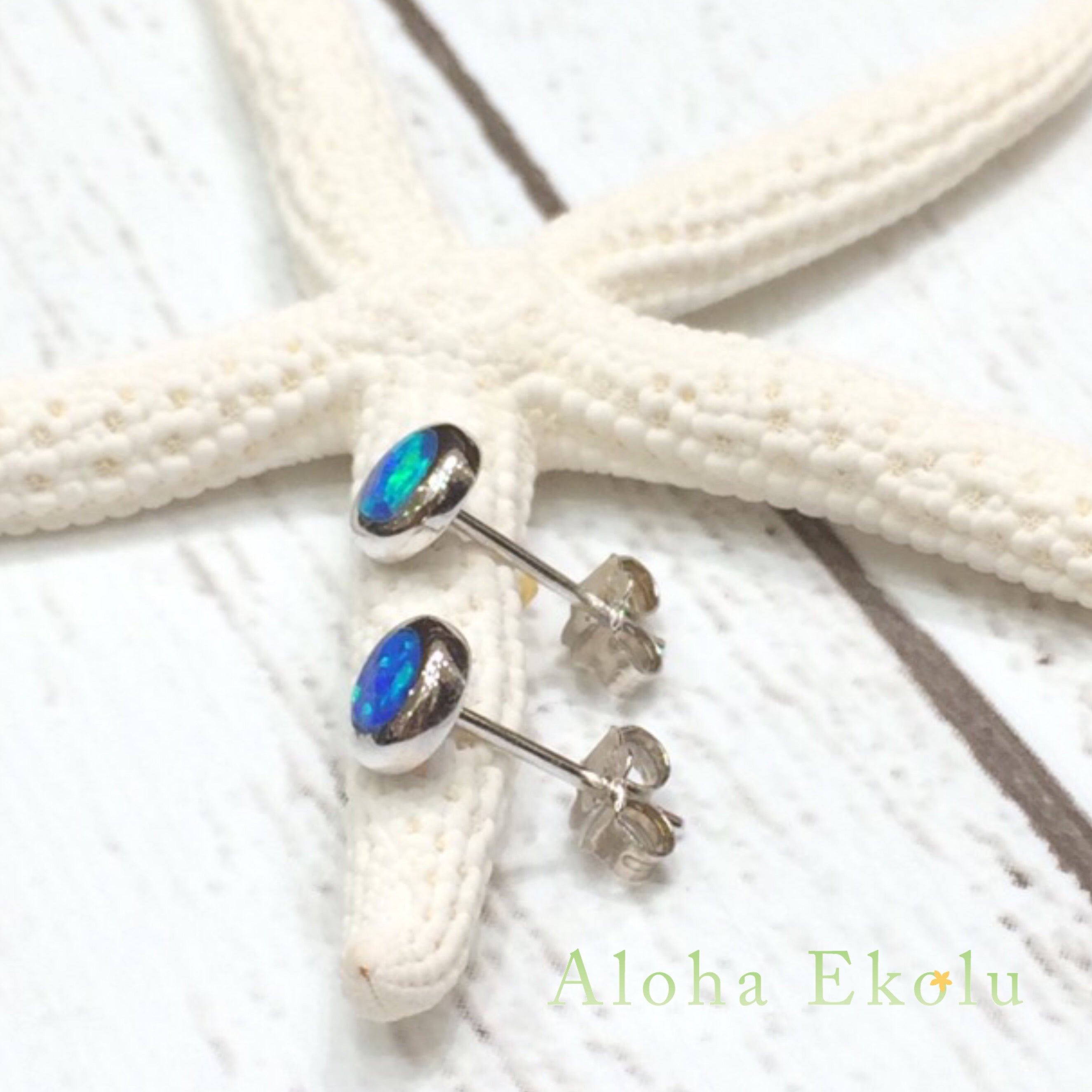 オパールラウンドピアス 【4-0341】