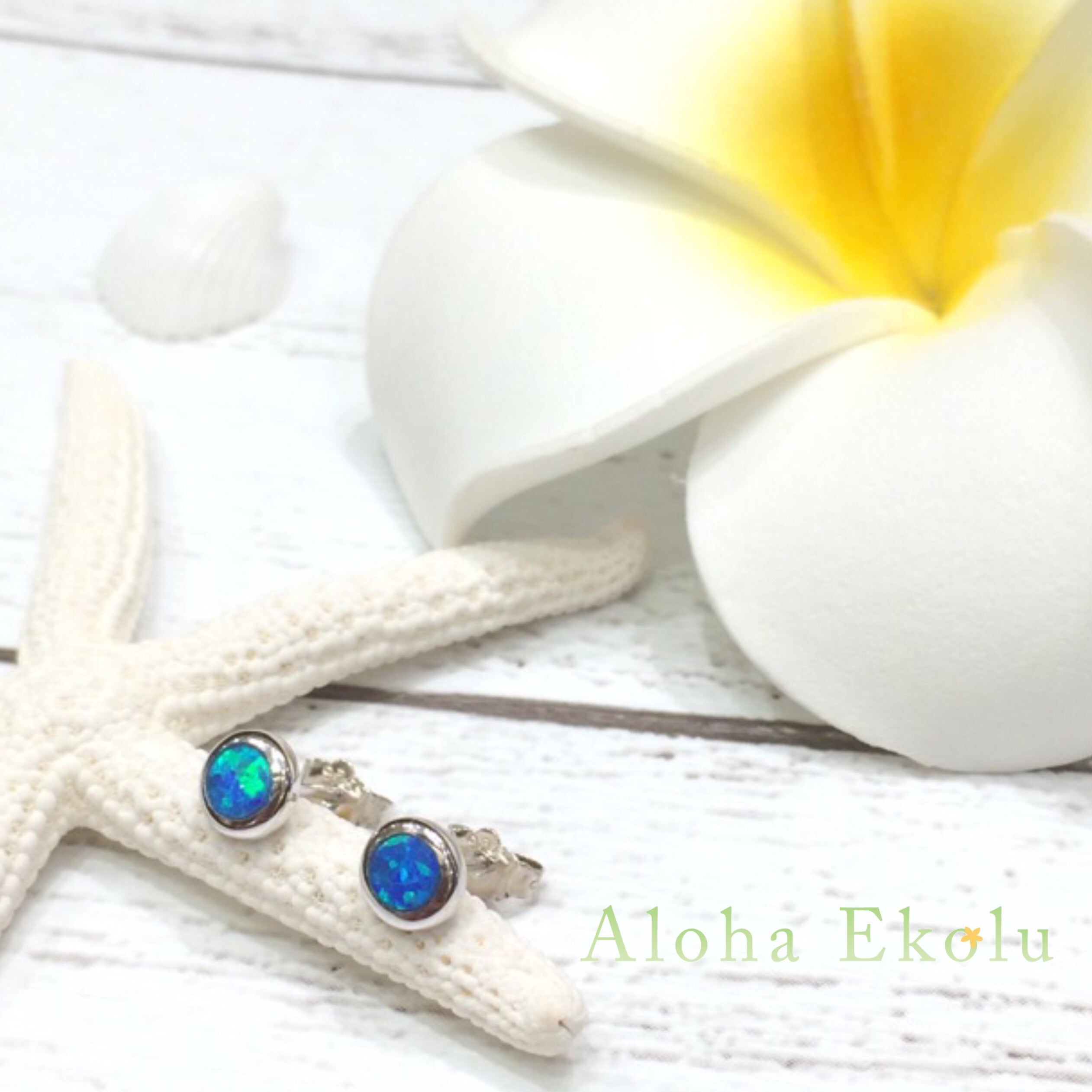 オパールラウンドピアス 【4-0341】