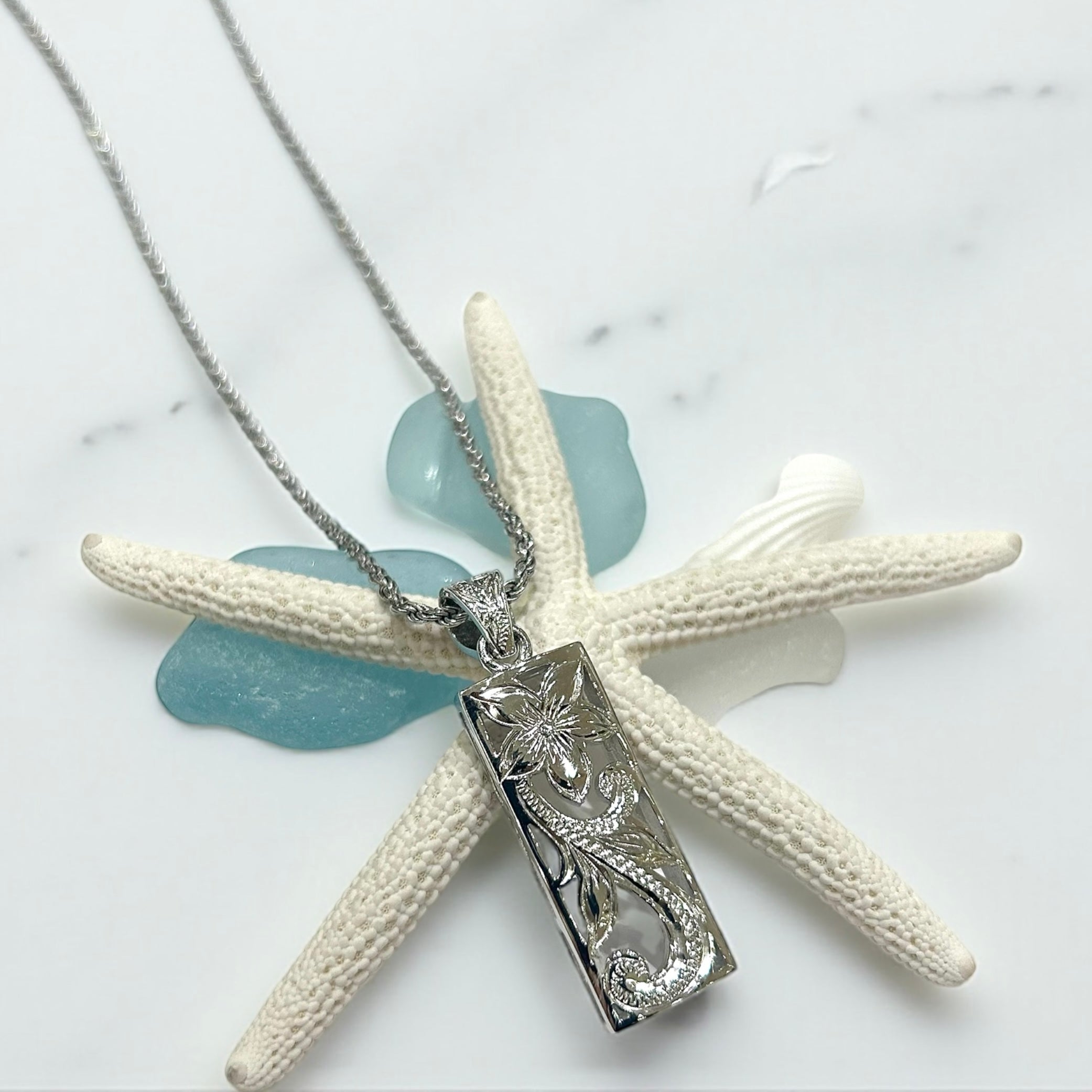 透かし10mmプレートペンダント　【2-7496】