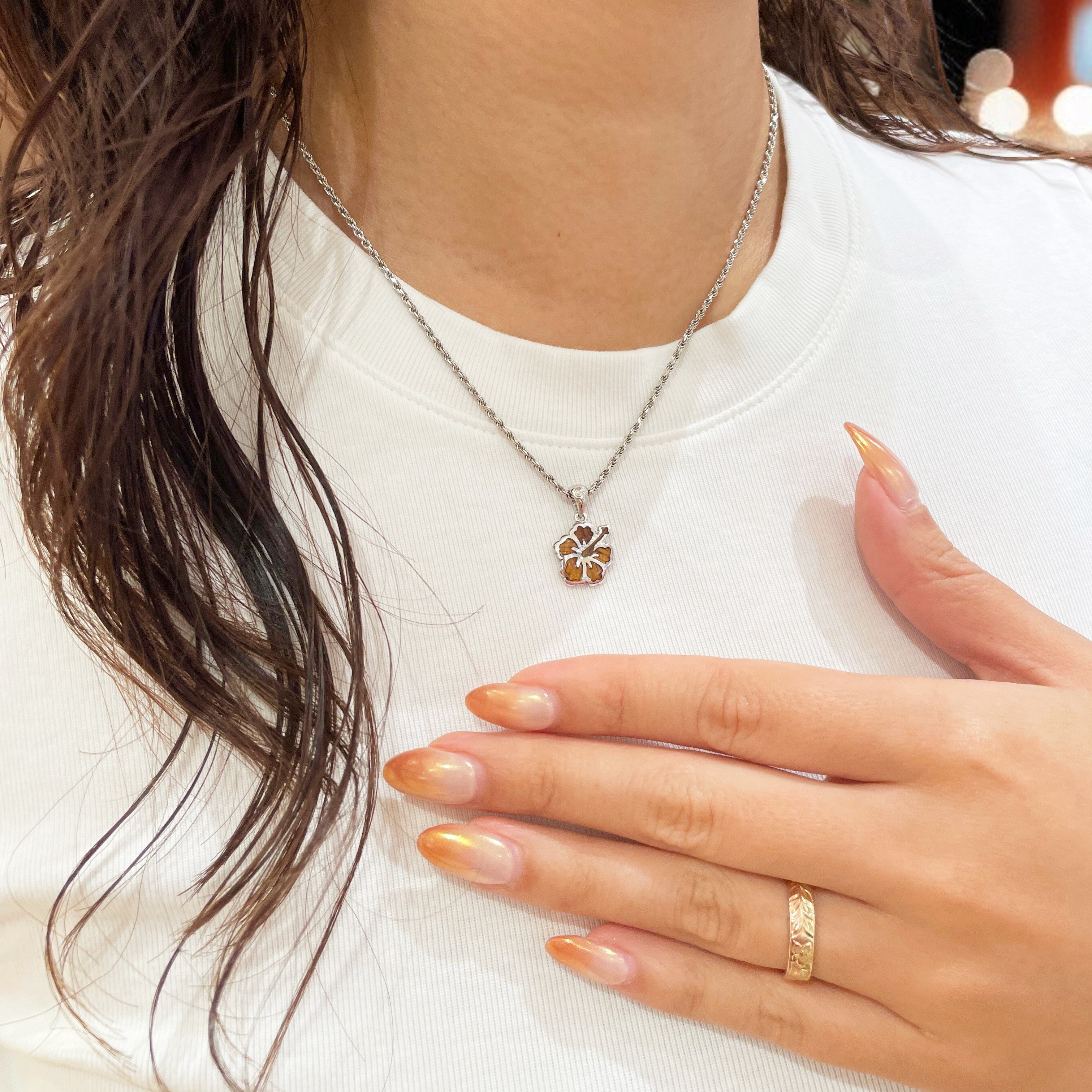 コアウッドハイビスカスペンダント　【2-6161】