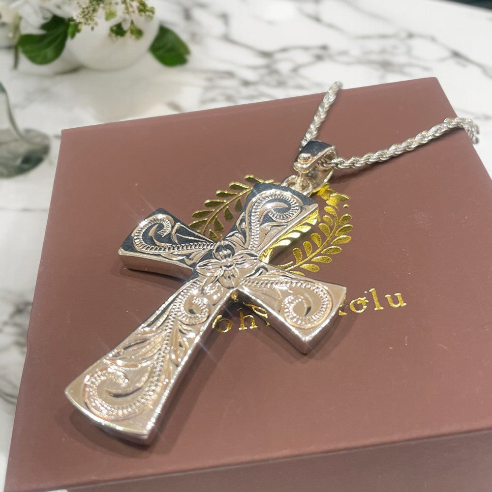 スクロールクロスペンダント　【2-2200】