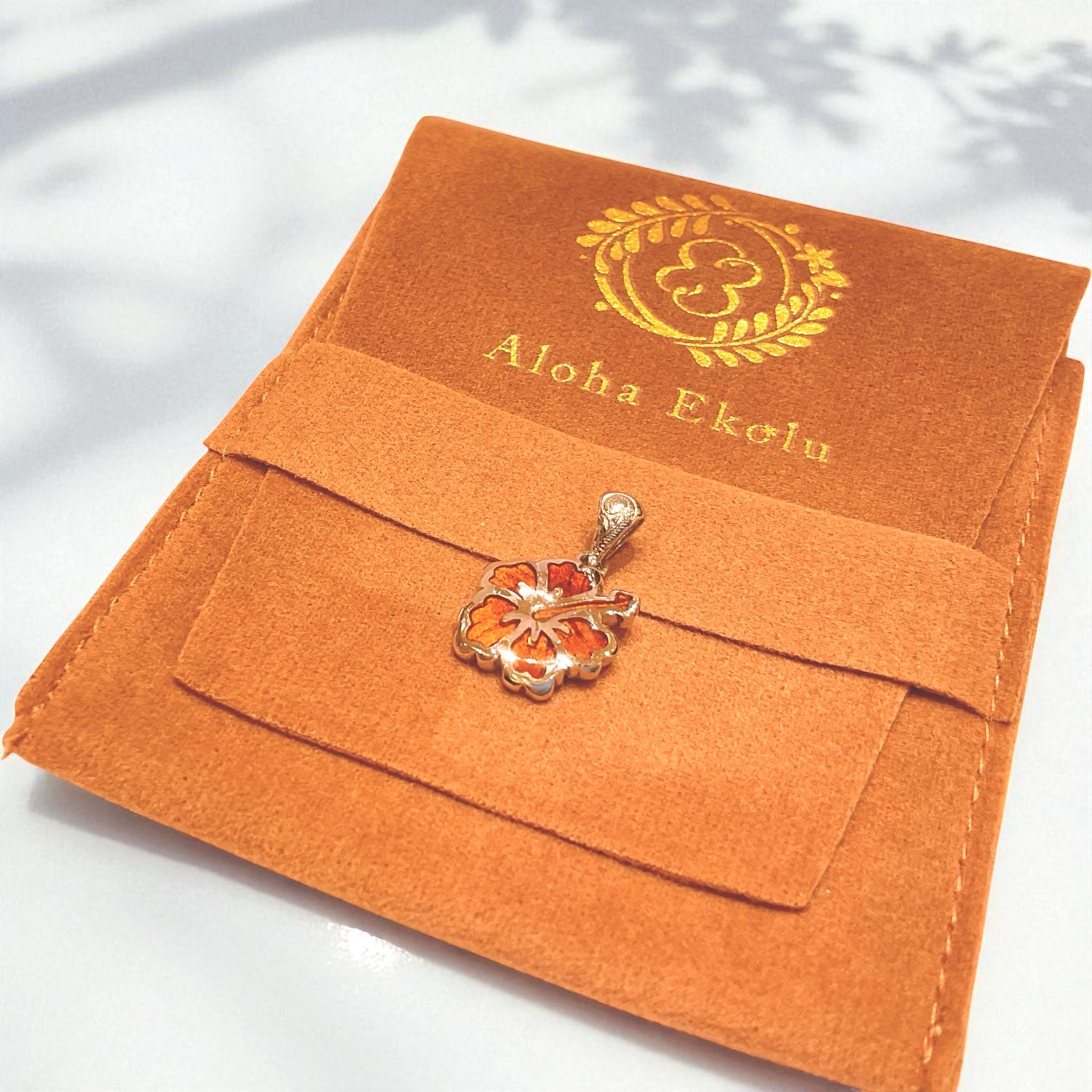 コアウッドハイビスカスペンダント　【2-6161】