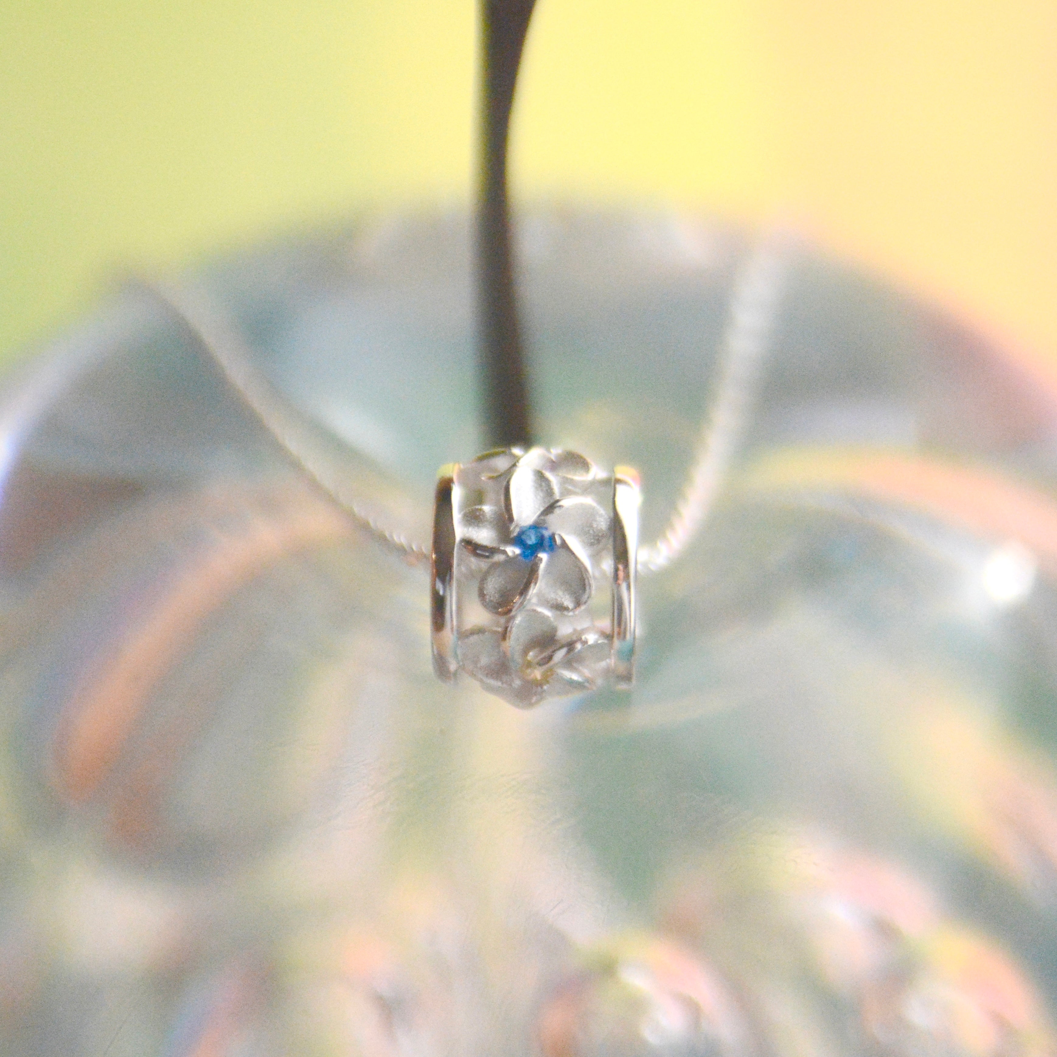 プルメリアバレルペンダント　【2-5904】