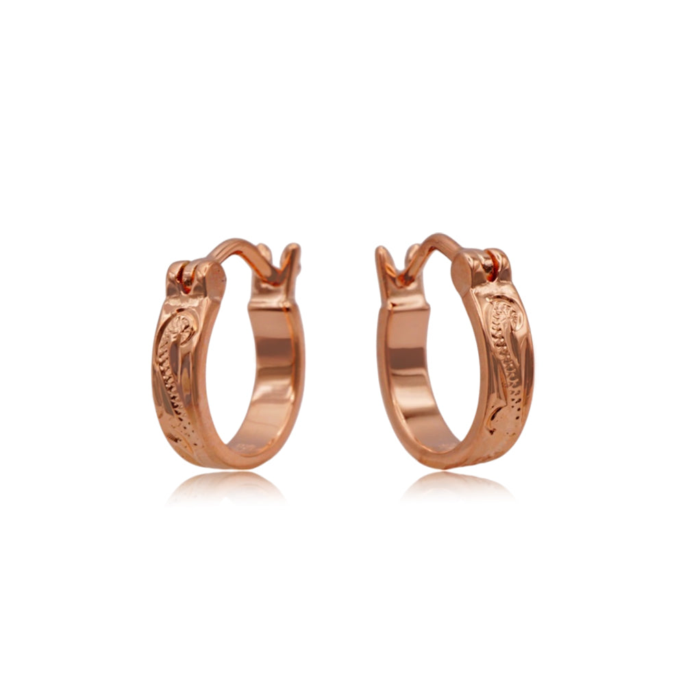 スクロール彫りフープピアス　【4-0402】