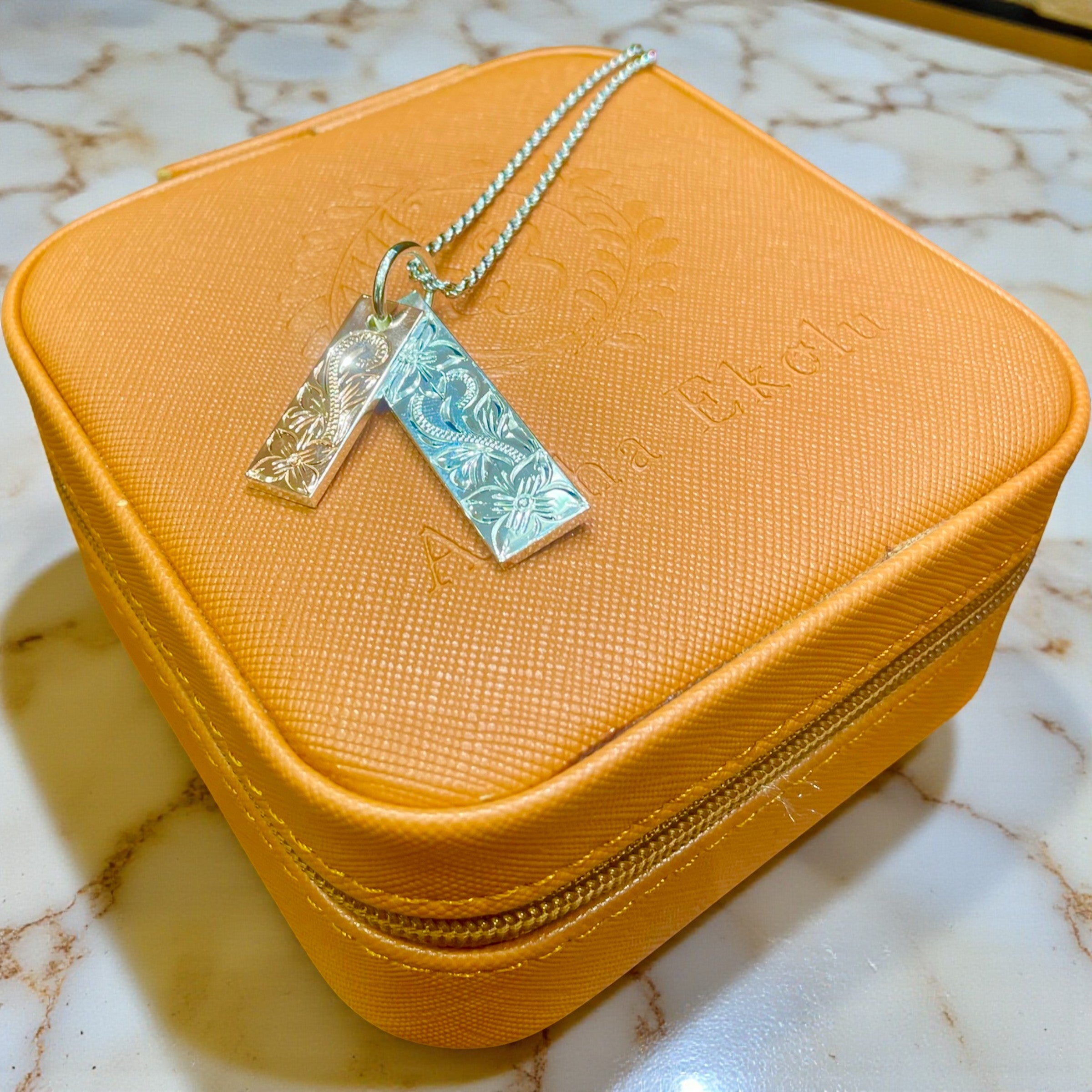 2トーン2連プレートペンダント　【2-7076】