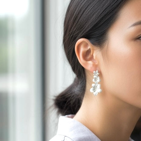 K14 プルメリア3連ピアス　【9-2029】