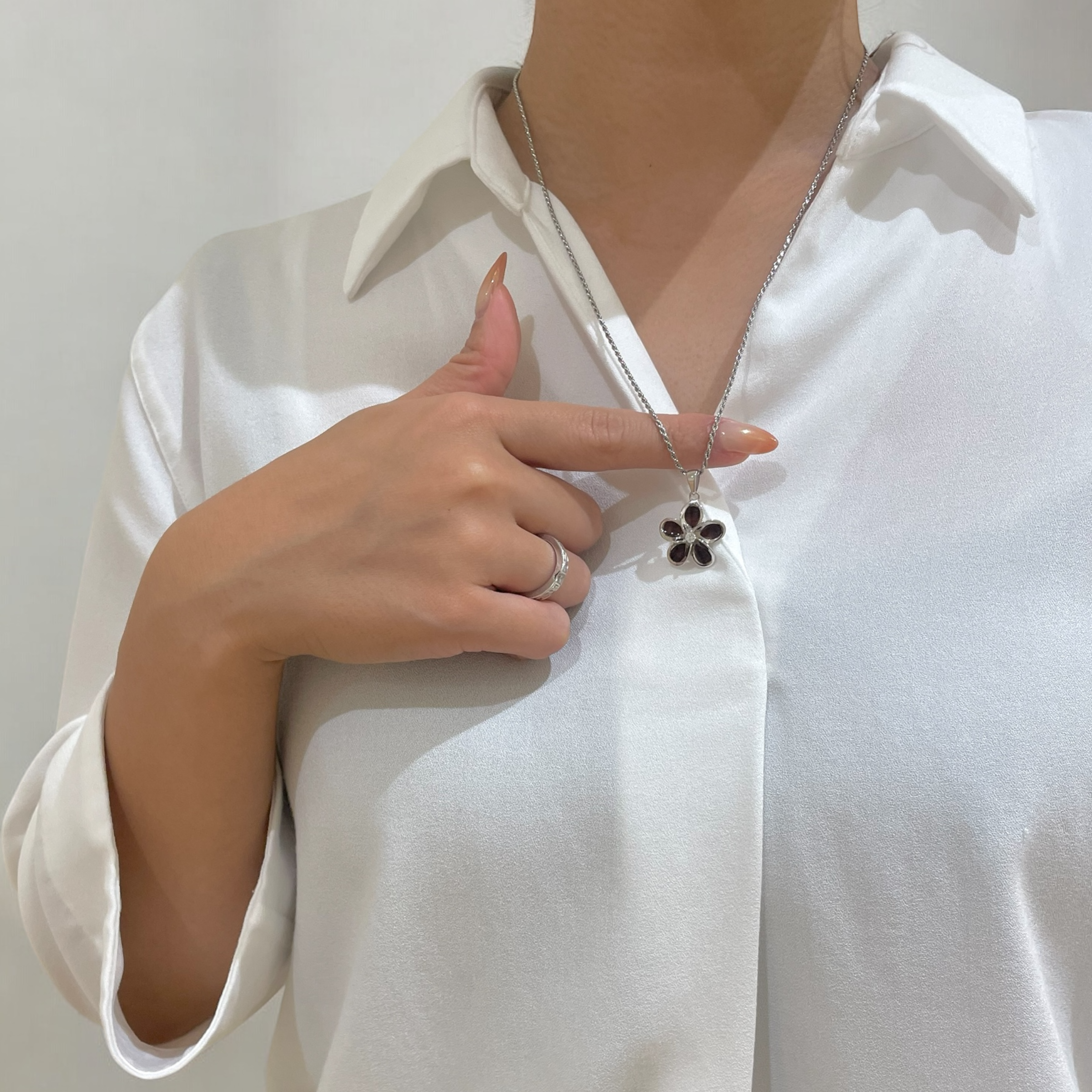 レッドウッドプルメリアペンダント　【2-7625】