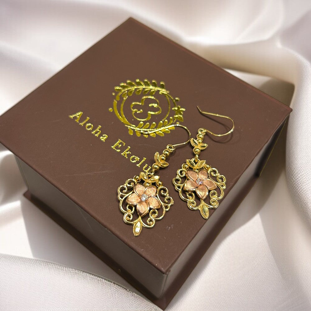 K14スクロール＆プルメリアピアス　【9-1015】