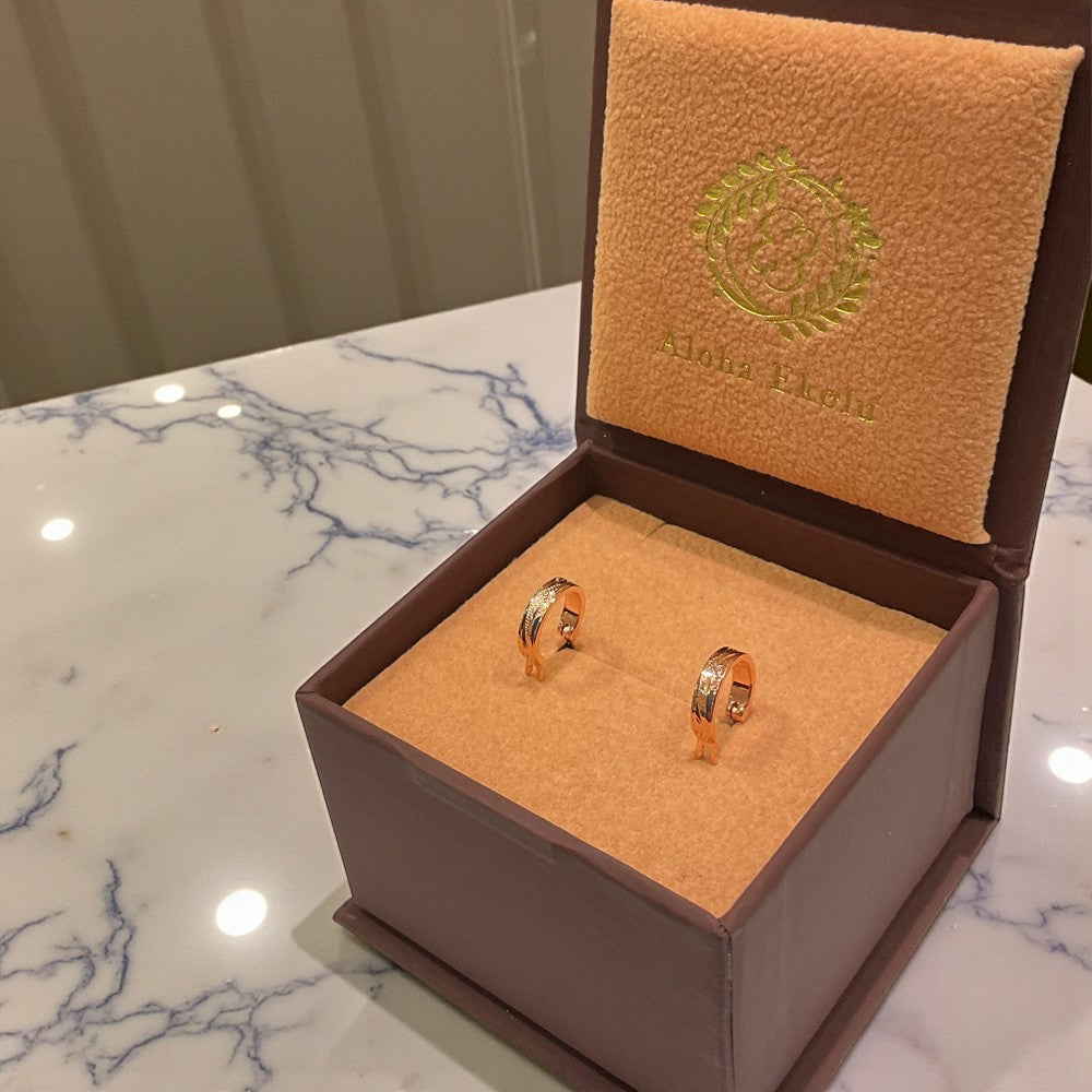 スクロール彫りフープピアス　【4-0402】