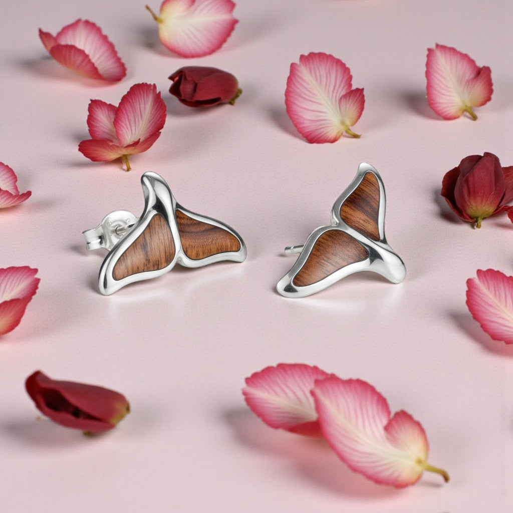 コアウッドホエールテールピアス　【4-5049】