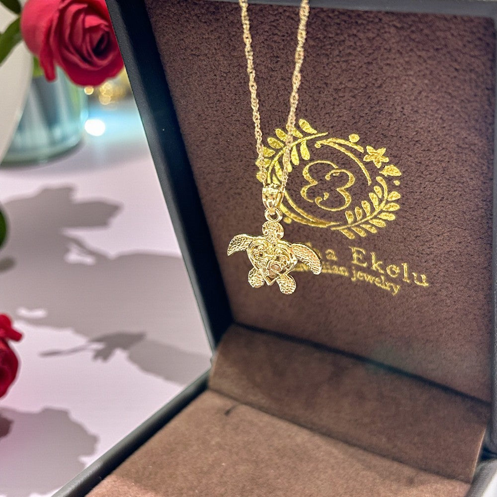 K14 ホヌハイビスカスペンダント　【7-0652】